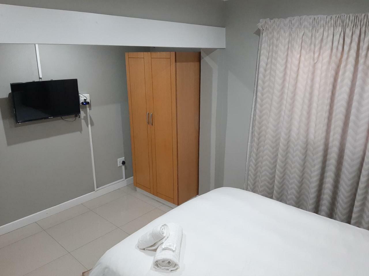Lux Rooms On 37 Bloemfontein Exterior foto