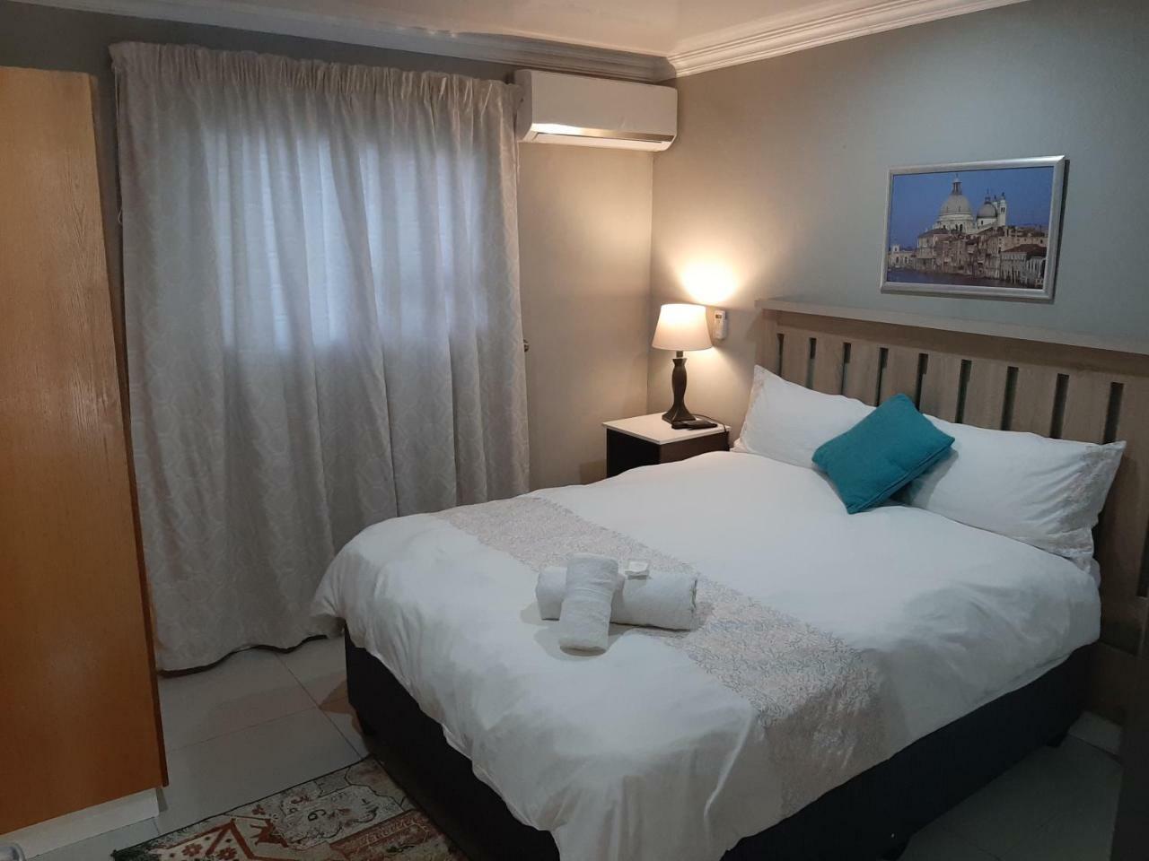 Lux Rooms On 37 Bloemfontein Exterior foto
